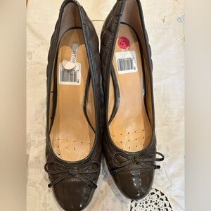 Geox Women's Brown Heels with Bow Accent Quilted